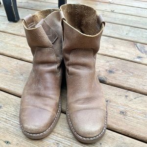Roots Leather Ankle Boot, Size 9